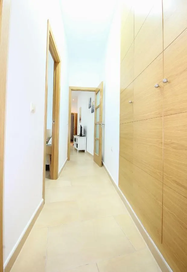 Apartamento San Julian Seville 0*,